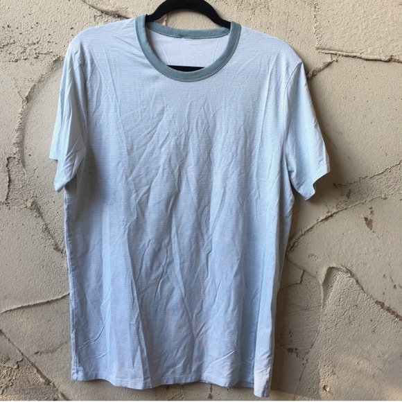 Lululemon Fundamental Tee Size L - Picture 1 of 4